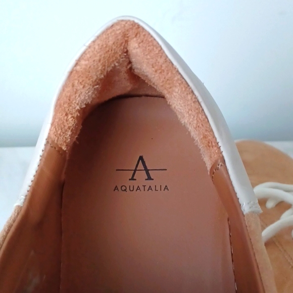 Aquatalia Suede Sneackers. Camel tan color. Size 10 - Picture 5 of 7